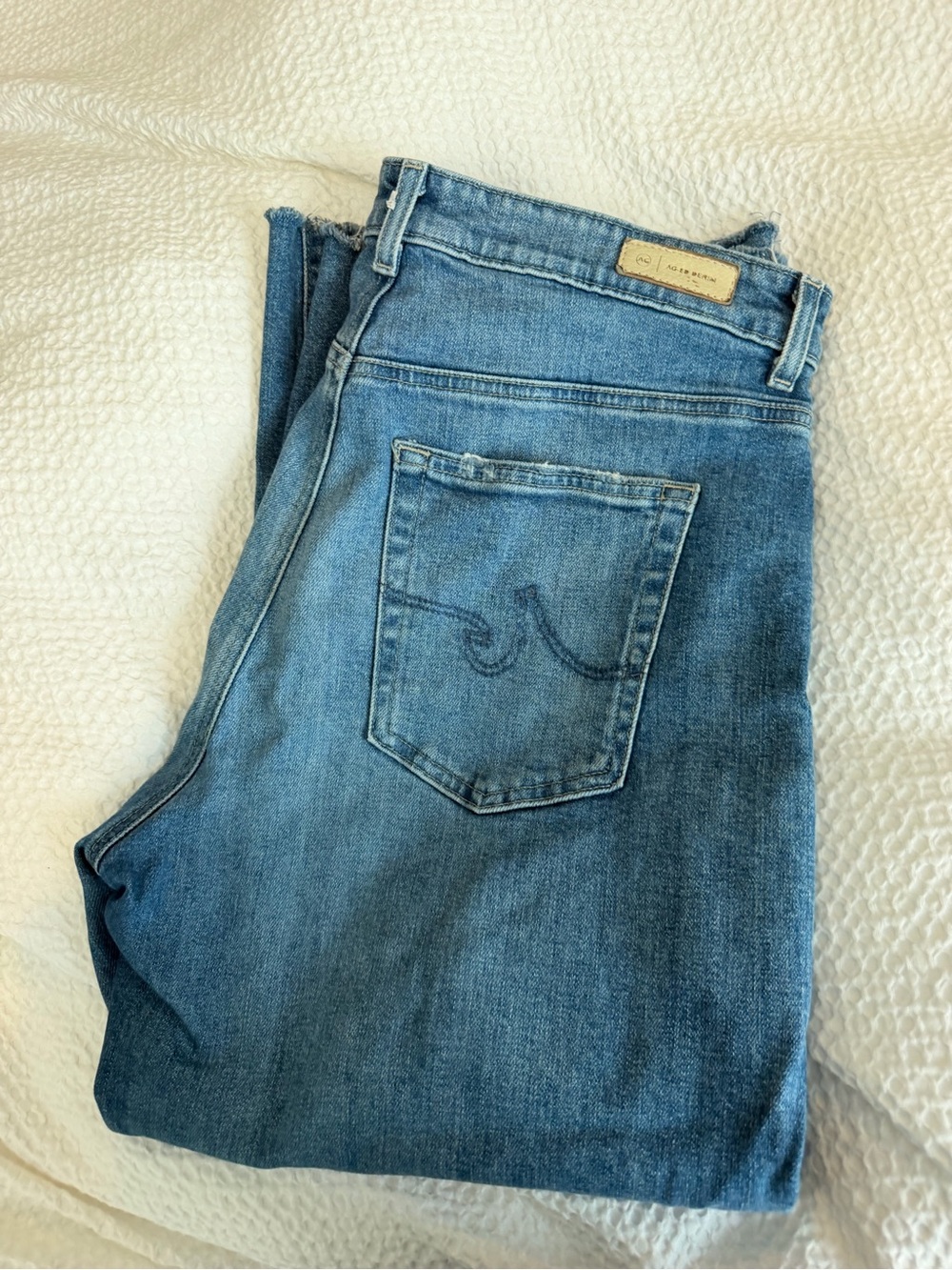AG Saige Wide Leg Crop Jeans